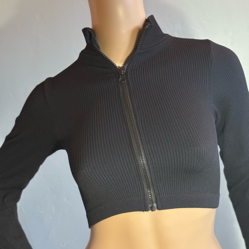 Stradivarius Black Ribbed Zip Crop Top Size XS